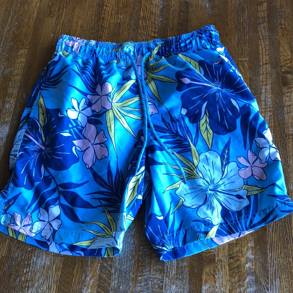Swim shorts 7” inseam, excellent condition